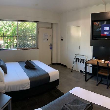 The Stuart Hotel-Motel 凯萨琳 外观 照片